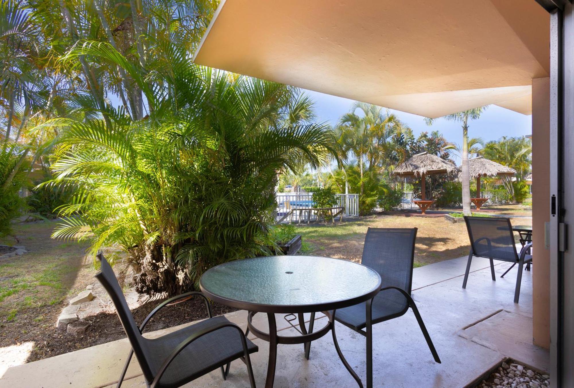 Warm Mineral Springs Motel 北港 外观 照片