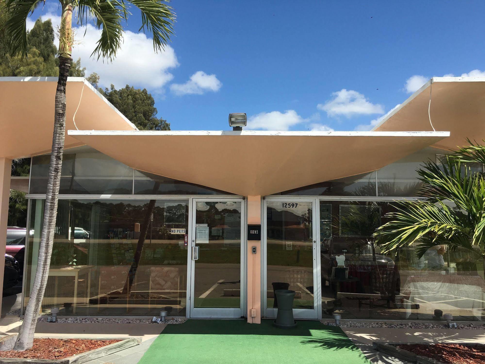 Warm Mineral Springs Motel 北港 外观 照片